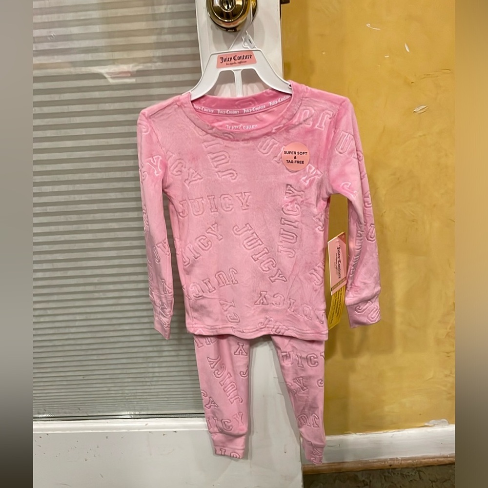 Juicy Couture BNWT Pajamas Super Soft 2 Pieces